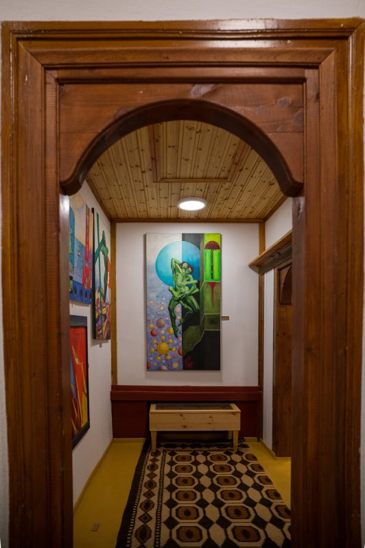 Gallery image